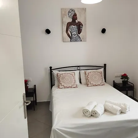 Thiseas 2 Apartman *
