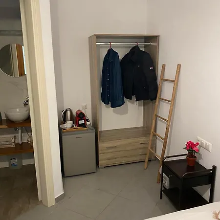 Apartman Thiseas 2 *