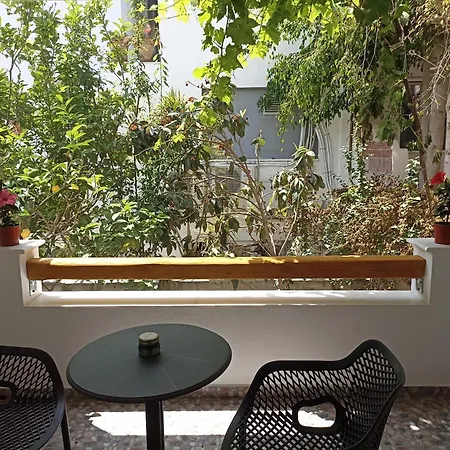 Thiseas 2 Apartman Naxos City